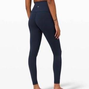 Wunder Under High-Rise Tight
28" *Luxtreme True Navy Size 4